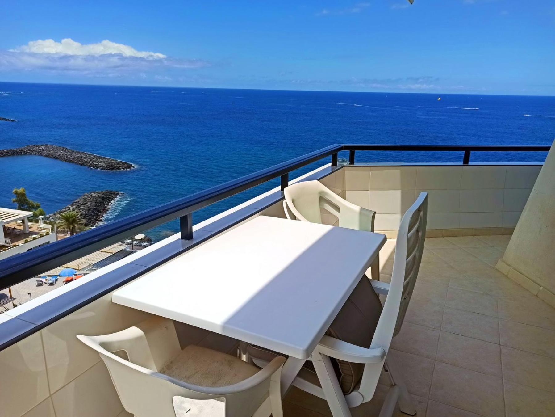 Cozy Apartment In The Center Of Costa Adeje On The 1St Coastline エクステリア 写真